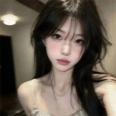 笼中女